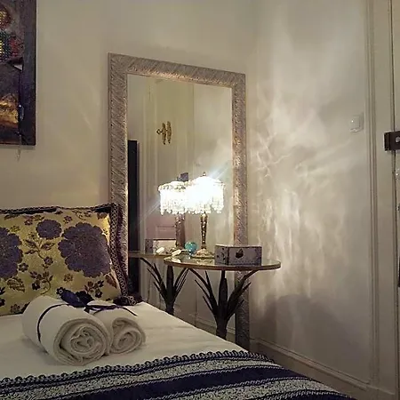 Bed & Breakfast Whatever Art *