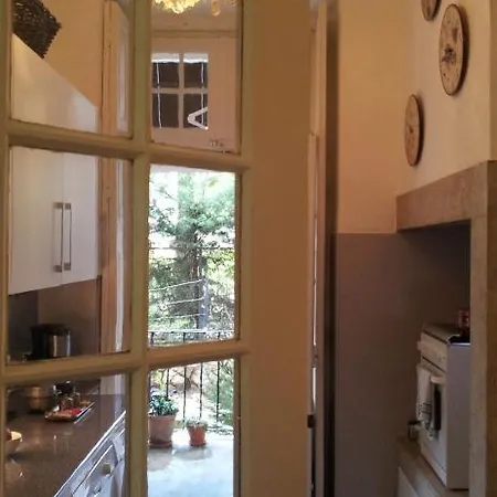 Whatever Art Bed & Breakfast Lisbon